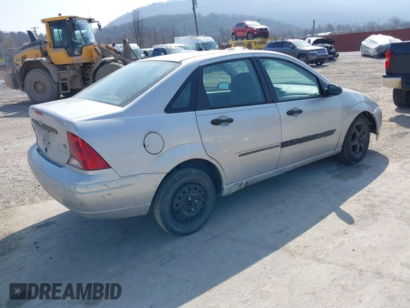 2002 Ford Focus SE with VIN 1FAFP34332W226423, listed as a IAAI auction lot 41804714 with 158,277 mi miles and . Bid and sale history available at carsss.com. Image 4.