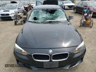 2013 BMW 3 Series 328i xDrive with VIN WBA3B5C51DF593749, listed as a Copart auction lot 60073825 with 96,017 mi miles and Salvage title. Bid and sale history available at DreamBid. Image 5.
