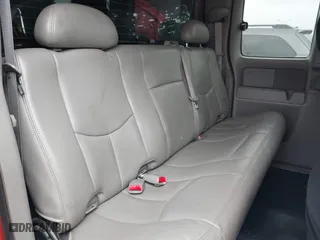2006 Chevrolet Silverado 1500 LS with VIN 1GCEC19V66Z217817, listed as a IAAI auction lot 41924306 with 274,685 mi miles. Bid and sale history available at carsss.com. Image 8.
