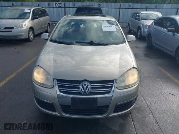 2005 Volkswagen Jetta 2.5L with VIN 3VWSF71K25M621161, listed as a IAAI auction lot 42264314 with 147,335 mi miles and . Bid and sale history available at DreamBid. Image 6.