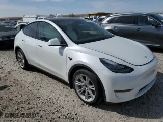 2021 Tesla Model Y Long Range with VIN 5YJYGDEEXMF268300, listed as a Copart auction lot 52196315 with 33,280 mi miles and Salvage Title. Bid and sale history available at carsss.com. Image 4.