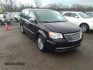 2015 Chrysler Town & Country Touring-L with VIN 2C4RC1CG7FR539937, listed as a IAAI auction lot 41817807 with 158,400 mi miles. Bid and sale history available at carsss.com. Image 1.