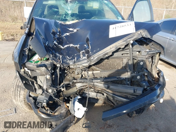 2014 Ford F-150 XL with VIN 1FTFW1CF2EKF68910, listed as a IAAI auction lot 41728533 with Not provided miles and . Bid and sale history available at DreamBid. Image 10.