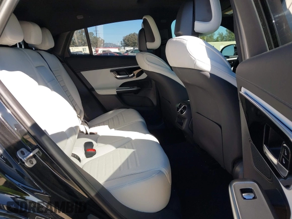 2024 Mercedes-Benz GLC with VIN W1NKJ4HB2RF174822, listed as a IAAI auction lot 41860152 with 7,305 mi miles. Bid and sale history available at carsss.com. Image 8.