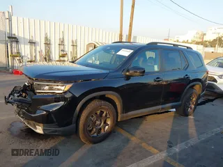 2023 Honda Pilot TrailSport with VIN 5FNYG1H60PB023366, listed as a IAAI auction lot 41040848 with 16,051 mi miles. Bid and sale history available at carsss.com. Image 14.