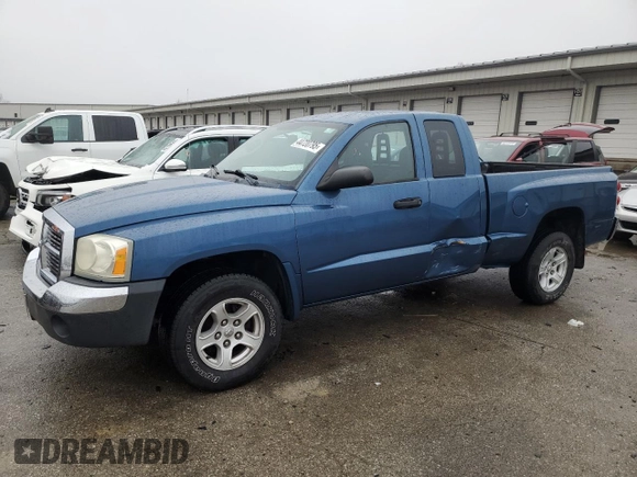 2005 Dodge Dakota SLT with VIN 1D7HE42K85S149686, listed as a Copart auction lot 44720795 with 113,369 mi miles and Salvage Title. Bid and sale history available at carsss.com. Image 1.