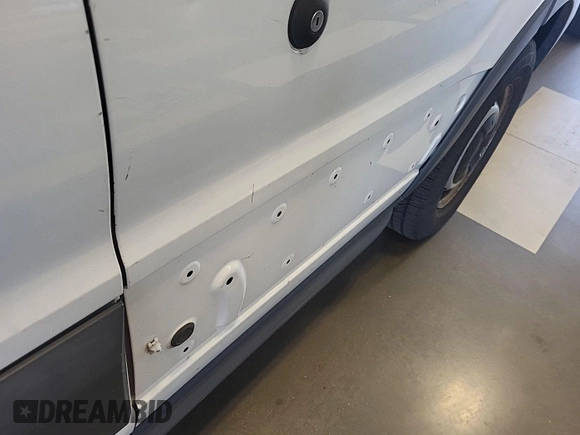 2015 Ford Transit with VIN 1FTNE2YM1FKA20300, listed as a IAAI auction lot 42634833 with 53,803 mi miles and . Bid and sale history available at DreamBid. Image 25.