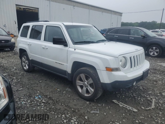 2016 Jeep Patriot Latitude with VIN 1C4NJRFB9GD586698, listed as a Copart auction lot 61131125 with 154,679 mi miles and Salvage title. Bid and sale history available at DreamBid. Image 4.