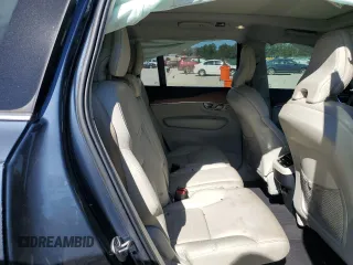 2022 Volvo XC90 Momentum with VIN YV4102CK4N1845770, listed as a Copart auction lot 76307074 with 31,624 mi miles and Salvage Title. Bid and sale history available at DreamBid. Image 11.