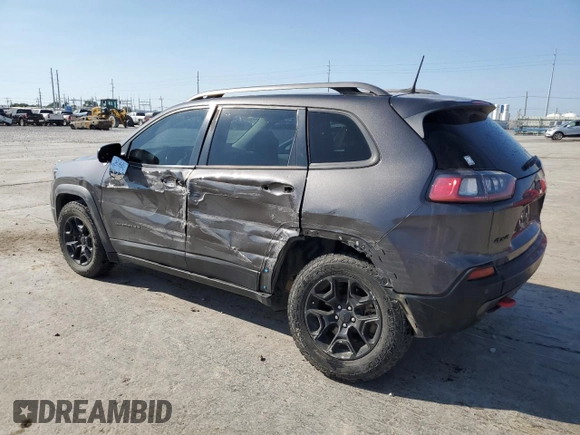2019 Jeep Cherokee Trailhawk Elite with VIN 1C4PJMBX8KD107404, listed as a Copart auction lot 70588724 with 112,540 mi miles and Salvage Title. Bid and sale history available at carsss.com. Image 2.