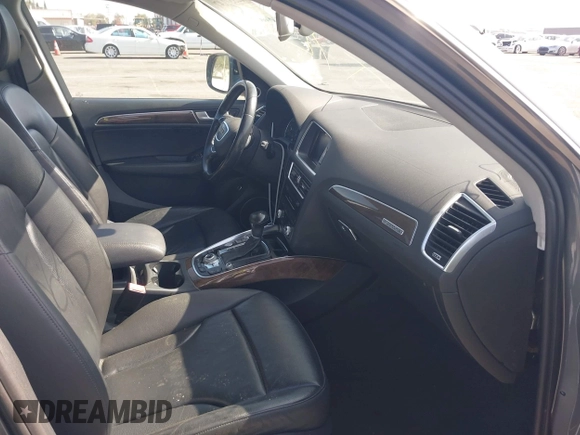 2016 Audi Q5 Premium Plus z VIN WA1L2AFP4GA074893, wystawiony jako IAAI lot #42537147 z przebiegiem 68 609 mil mil oraz . Historia ofert i sprzedaży dostępna na DreamBid. Obrazek 5.
