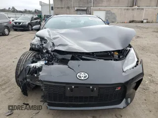 2024 Toyota GR86 Premium with VIN JF1ZNBE13R9758998, listed as a Copart auction lot 85539374 with 7,260 mi miles and Salvage Title. Bid and sale history available at carsss.com. Image 5.