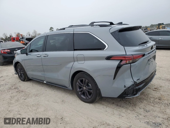 2024 Toyota Sienna LE with VIN 5TDCSKFC1RS131940, listed as a Copart auction lot 88248175 with 6,917 mi miles and Salvage Title. Bid and sale history available at carsss.com. Image 2.