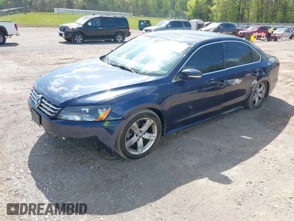 2013 Volkswagen Passat TDI SE with VIN 1VWBN7A33DC030932, listed as a IAAI auction lot 42025937 with 189,238 mi miles. Bid and sale history available at carsss.com. Image 2.