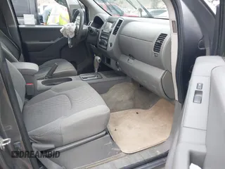 2017 Nissan Frontier SV with VIN 1N6AD0FR7HN755883, listed as a IAAI auction lot 41761353 with 80,151 mi miles and . Bid and sale history available at DreamBid. Image 5.