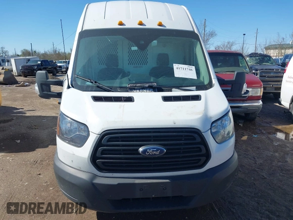 2019 Ford Transit Cargo with VIN 1FTBF4XG4KKB77790, listed as a IAAI auction lot 41711746 with 198,739 mi miles. Bid and sale history available at carsss.com. Image 12.
