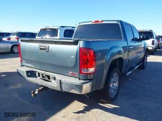 2011 GMC Sierra 1500 SLE with VIN 3GTP1VE02BG290967, listed as a IAAI auction lot 41255905 with 225,609 mi miles. Bid and sale history available at carsss.com. Image 4.