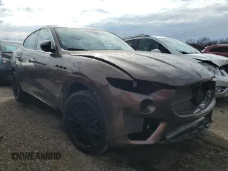2020 Maserati Levante S with VIN ZN661YUS6LX346128, listed as a Copart auction lot 49463535 with 18,853 mi miles and Salvage title. Bid and sale history available at DreamBid. Image 4.