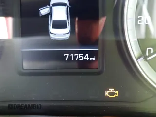2018 Hyundai Sonata SE z VIN 5NPE24AF3JH614846, wystawiony jako IAAI lot #42363289 z przebiegiem 71 754 mil mil oraz . Historia ofert i sprzedaży dostępna na DreamBid. Obrazek 16.