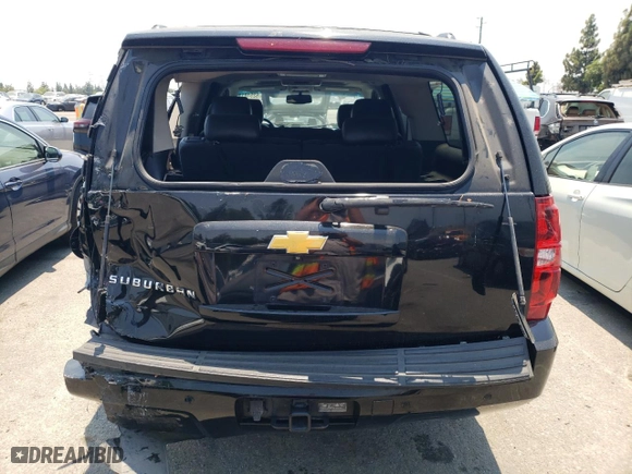 2014 Chevrolet Suburban LT with VIN 1GNSKJE74ER200677, listed as a Copart auction lot 62510114 with 249,578 mi miles and Salvage Title. Bid and sale history available at carsss.com. Image 6.