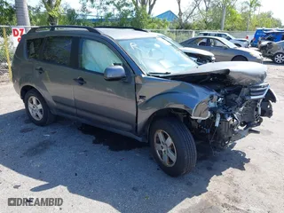 2007 Mitsubishi Outlander LS with VIN JA4MT31XX7U004009, listed as a IAAI auction lot 42006069 with 222,768 mi miles. Bid and sale history available at carsss.com. Image 1.