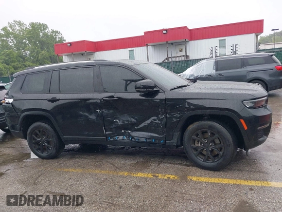 2024 Jeep Grand Cherokee Limited with VIN 1C4RJKBG4R8926264, listed as a IAAI auction lot 42361628 with 23,195 mi miles and . Bid and sale history available at DreamBid. Image 13.