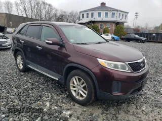 2014 Kia Sorento LX with VIN 5XYKT3A64EG449607, listed as a Copart auction lot 51833265 with 136,149 mi miles and Clean Title. Bid and sale history available at carsss.com. Image 4.