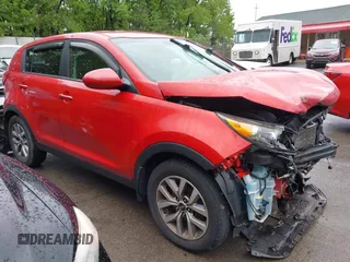 2014 Kia Sportage LX z VIN KNDPB3AC1E7586225, wystawiony jako IAAI lot #42323729 z przebiegiem 71 861 mil mil oraz . Historia ofert i sprzedaży dostępna na DreamBid. Obrazek 1.