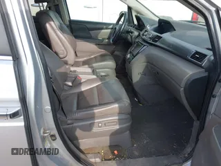 2014 Honda Odyssey EX-L with VIN 5FNRL5H62EB101392, listed as a IAAI auction lot 42689945 with 289,242 mi miles and . Bid and sale history available at DreamBid. Image 5.