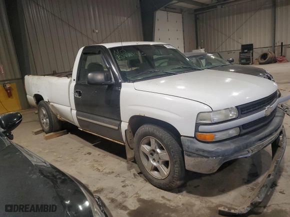 2002 Chevrolet Silverado 1500 with VIN 1GCEC14WX2Z153341, listed as a Copart auction lot 79857644 with 161,247 mi miles and Salvage Title. Bid and sale history available at carsss.com. Image 4.