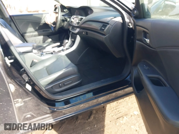 2014 Honda Accord EX-L with VIN 1HGCR2F81EA217717, listed as a IAAI auction lot 41660980 with 138,163 mi miles and . Bid and sale history available at carsss.com. Image 5.