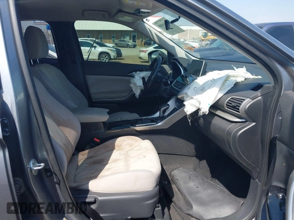 2018 Mitsubishi Eclipse Cross SE z VIN JA4AT5AA0JZ037573, wystawiony jako IAAI lot #42041908 z przebiegiem 143 391 mil mil oraz . Historia ofert i sprzedaży dostępna na DreamBid. Obrazek 5.