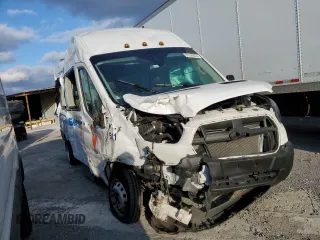 2023 Ford Transit Passenger XL with VIN 1FBVU4X89PKB82684, listed as a Copart auction lot 81326614 with 35,649 mi miles and Salvage title. Bid and sale history available at DreamBid. Image 4.
