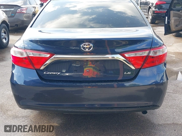 2015 Toyota Camry XLE with VIN 4T4BF1FK2FR467882, listed as a IAAI auction lot 42058933 with 126,022 mi miles and . Bid and sale history available at carsss.com. Image 16.