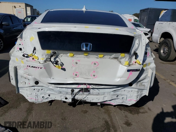 2018 Honda Clarity Plug-In Hybrid with VIN JHMZC5F19JC020788, listed as a Copart auction lot 82557374 with 80,634 mi miles and Salvage Title. Bid and sale history available at carsss.com. Image 6.