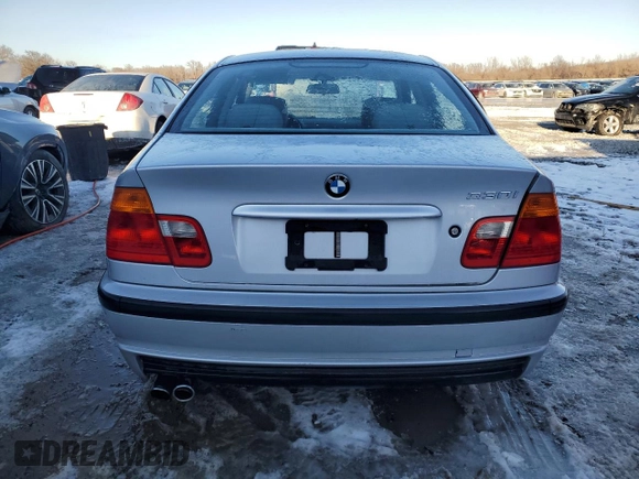 2001 BMW 3 Series 330i with VIN WBAAV53461FJ71784, listed as a Copart auction lot 46325815 with 59,714 mi miles and Salvage Title. Bid and sale history available at carsss.com. Image 6.