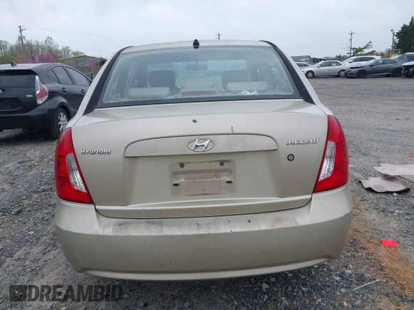 2006 Hyundai Accent GLS z VIN KMHCN46C66U058232, wystawiony jako IAAI lot #41899629 z przebiegiem 182 669 mil mil oraz . Historia ofert i sprzedaży dostępna na DreamBid. Obrazek 16.