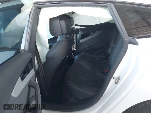 2023 Audi A5 Sportback S line Premium Plus z VIN WAUFACF50PA037465, wystawiony jako IAAI lot #42115428 z przebiegiem 34 463 mil mil oraz . Historia ofert i sprzedaży dostępna na DreamBid. Obrazek 8.
