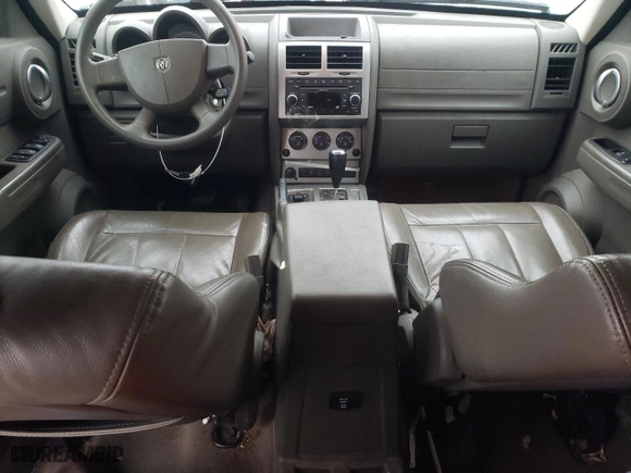 2007 Dodge Nitro SXT with VIN 1D8GU28K87W663653, listed as a Copart auction lot 46747264 with 130,350 mi miles and Non Repairable. Bid and sale history available at carsss.com. Image 8.