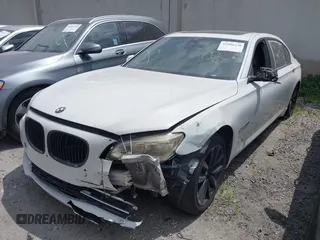 2014 BMW 7 Series ALPINA B7 with VIN WBAYE8C59ED135260, listed as a IAAI auction lot 41906238 with 152,030 mi miles. Bid and sale history available at carsss.com. Image 18.