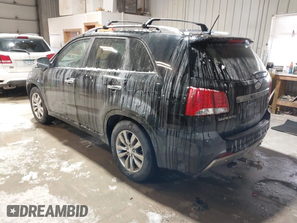 2012 Kia Sorento SX with VIN 5XYKW4A2XCG209369, listed as a IAAI auction lot 41693091 with 195,249 mi miles. Bid and sale history available at carsss.com. Image 3.