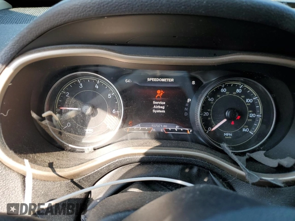 2014 Jeep Cherokee Limited with VIN 1C4PJMDB2EW215897, listed as a Copart auction lot 59576765 with 107,071 mi miles and Salvage title. Bid and sale history available at DreamBid. Image 9.