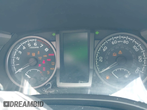 2022 Toyota Tacoma SR z VIN 3TMCZ5AN0NM499428, wystawiony jako IAAI lot #41874787 z przebiegiem Nie podano mil oraz . Historia ofert i sprzedaży dostępna na DreamBid. Obrazek 7.
