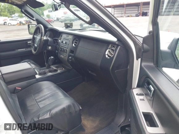 2016 Ford Expedition XL with VIN 1FMJU1GT0GEF15460, listed as a IAAI auction lot 42101510 with 132,062 mi miles and . Bid and sale history available at DreamBid. Image 5.