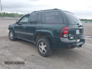2004 Chevrolet TrailBlazer LS with VIN 1GNDT13S942288727, listed as a IAAI auction lot 42224614 with Not Provided miles and . Bid and sale history available at DreamBid. Image 3.