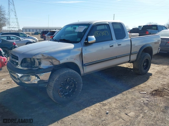2002 Toyota Tundra SR5 with VIN 5TBBT44192S275420, listed as a IAAI auction lot 41824023 with 153,054 mi miles. Bid and sale history available at carsss.com. Image 2.