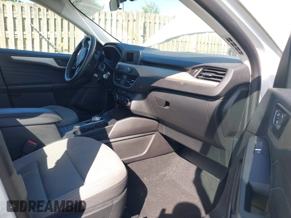 2021 Ford Escape S with VIN 1FMCU9F68MUB14274, listed as a IAAI auction lot 39669971 with 9,504 mi miles and . Bid and sale history available at DreamBid. Image 5.