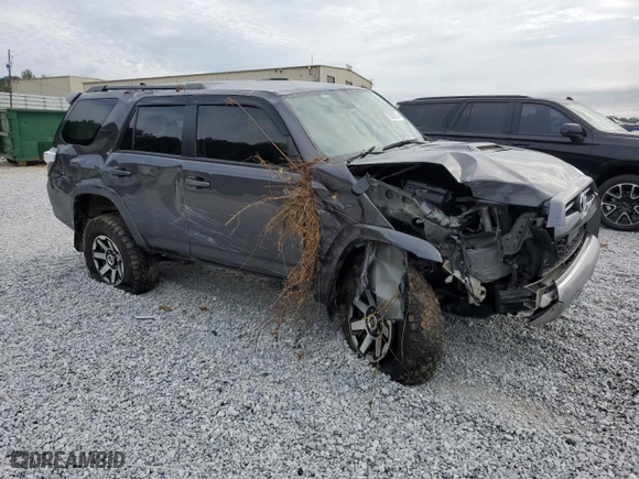 2022 Toyota 4Runner TRD Off Road with VIN JTEPU5JR8N6002155, listed as a Copart auction lot 73609274 with 80,337 mi miles and Salvage Title. Bid and sale history available at carsss.com. Image 4.