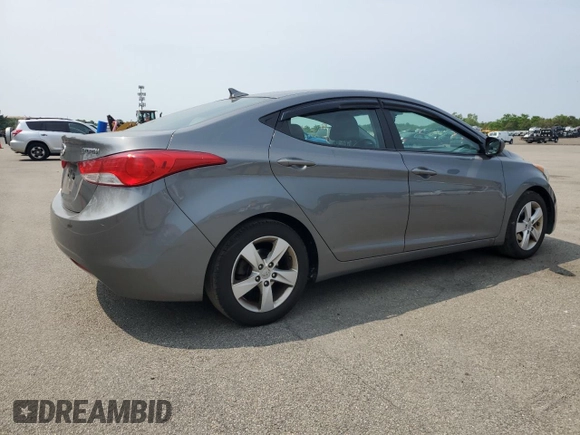 2013 Hyundai Elantra GLS с VIN 5NPDH4AE3DH259182, выставлен на аукционе Copart как лот 59868145 с пробегом 180 028 миль миль и Списание • Salvage title. История ставок и продаж доступна на DreamBid. Изображение 3.