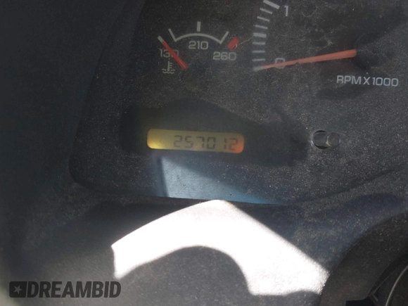 1998 Dodge 1500 z VIN 1B7HF13YXWJ203604, wystawiony jako IAAI lot #42408086 z przebiegiem 257 012 mil mil oraz . Historia ofert i sprzedaży dostępna na DreamBid. Obrazek 7.